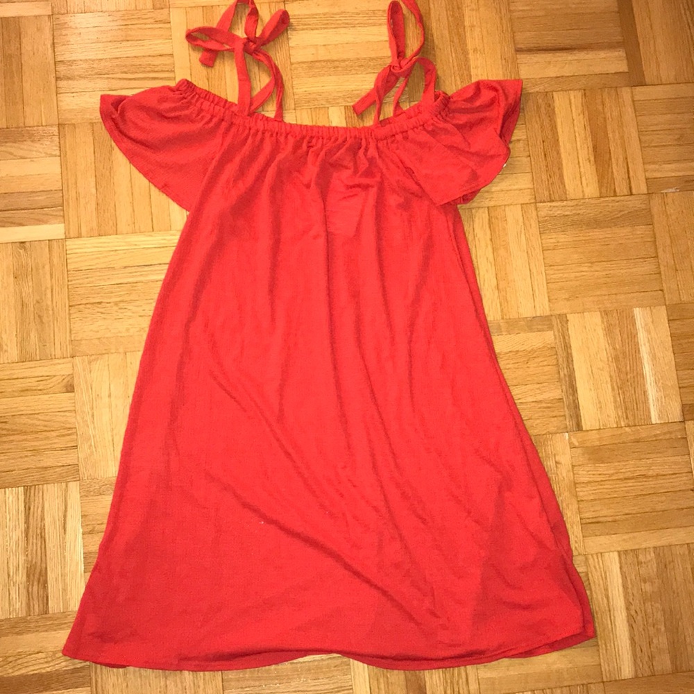 Green Envelope NWT red dress